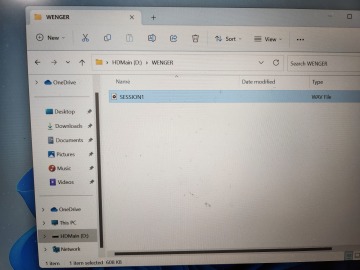 Image of PC laptop Wenger download drive folder