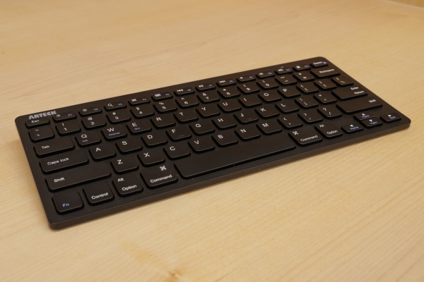 Universal bluetooth keyboard